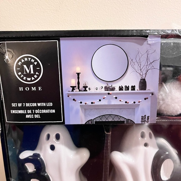 🆕- MARTHA STEWART ORANGE LED HAUNTED HOUSE, BOO GHOSTS & POMPOM GARLAND 7 PC SET - Picture 13 of 13